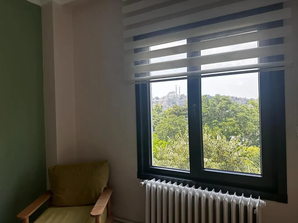 Wonder Karakoey 4- Ultra Luxury , 4Br, 2Ba Sea View Apartment Istanbul